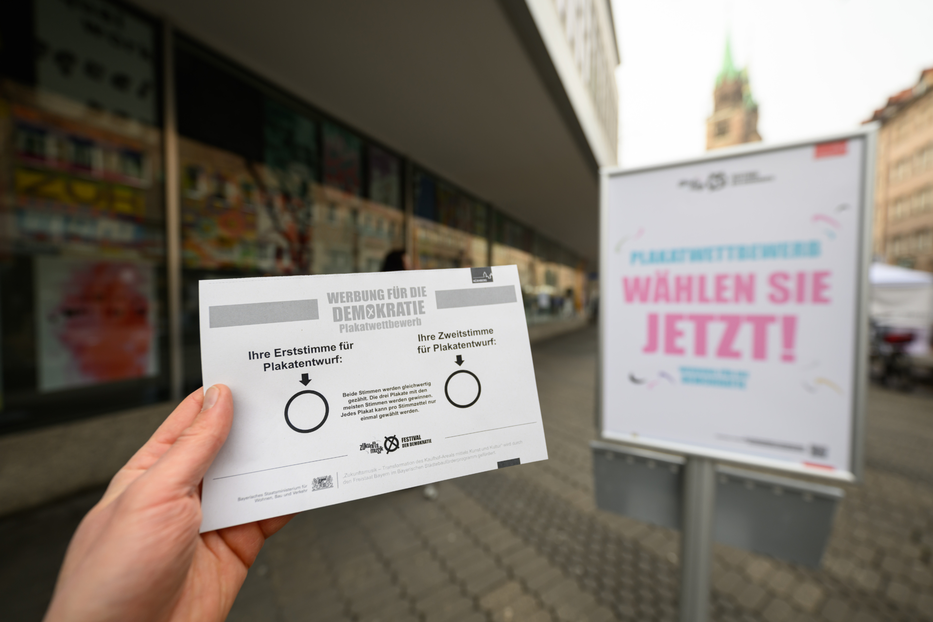 meandsarah – Grafikdesign Plakat: Zukunft der Demokratie
